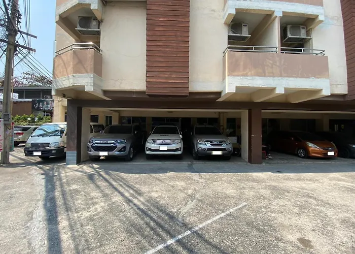 Ladapan Mansion