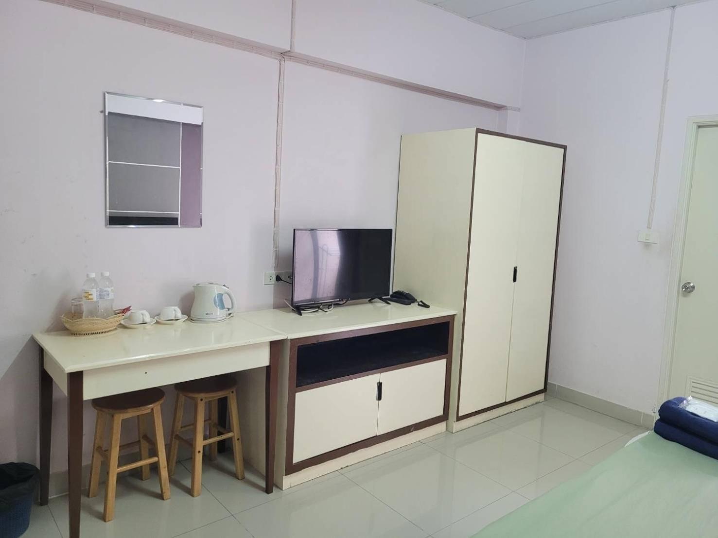 Ladapan Mansion Apartment
